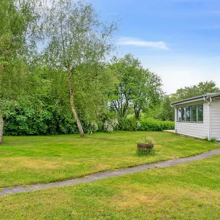 Feriehus With Views Over Arreso